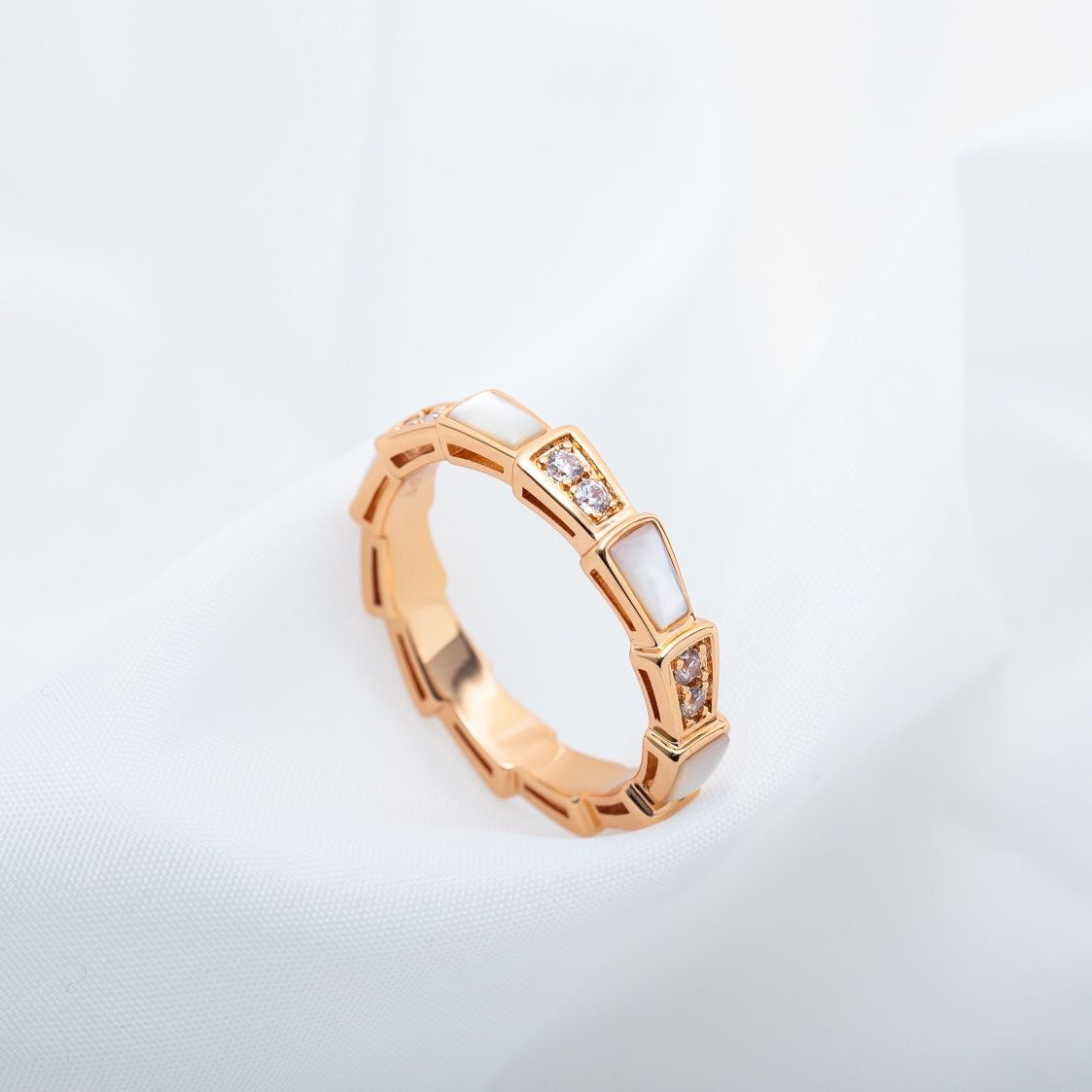 [LuckyStar]SERPENTI RING ROTGOLD DIAMANT MOP 3MM
