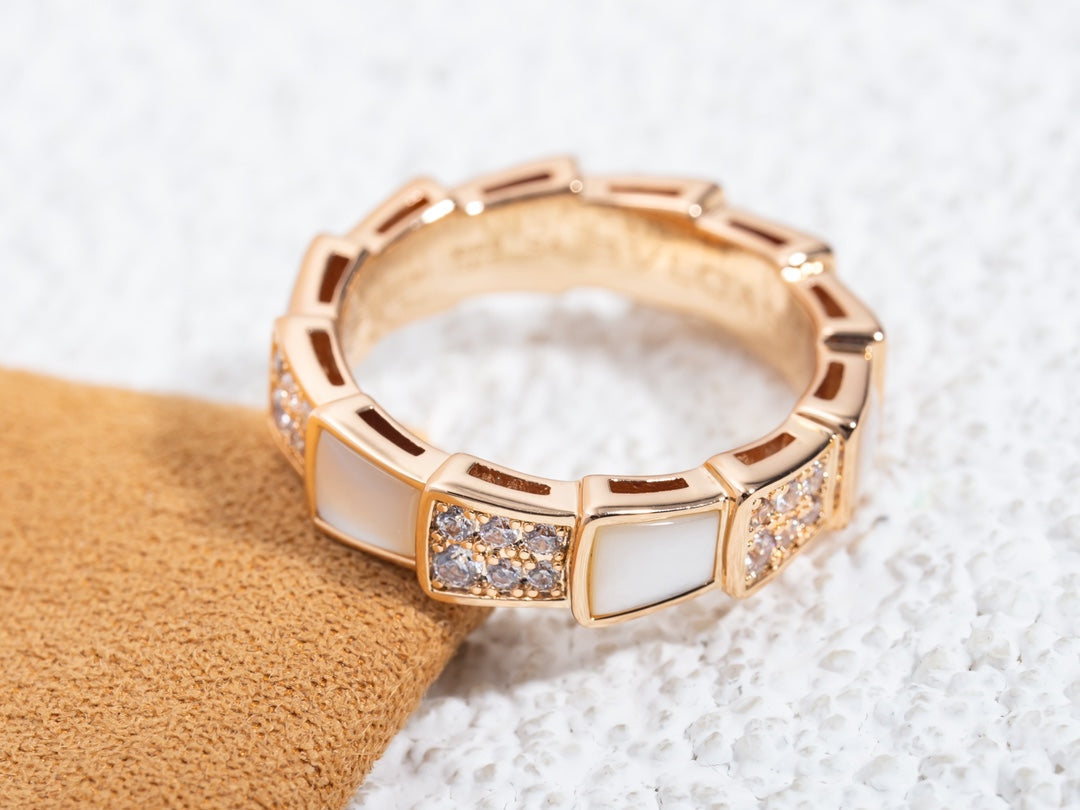 [LuckyStar]SERPENTI RING ROTGOLD MIT DIAMANTEN 4MM