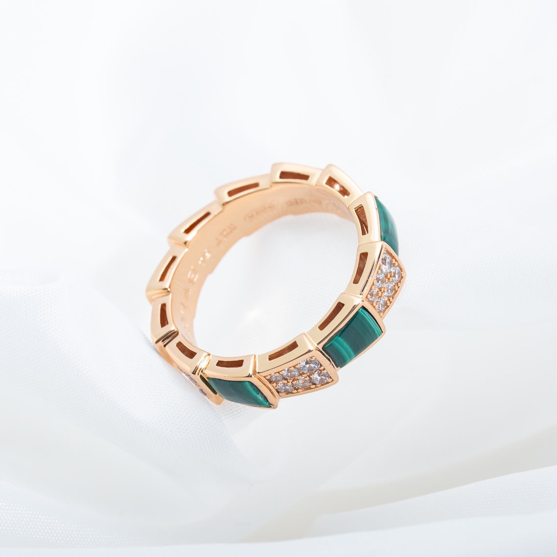 [LuckyStar]SERPENTI RING ROTGOLD MALACHIT DIAMANT GEPAVIERT 4MM
