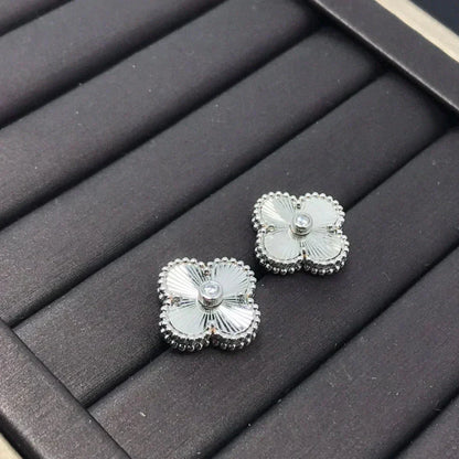 [LuckyStar]CLOVER MINI 9,5MM LASER OHRRINGE