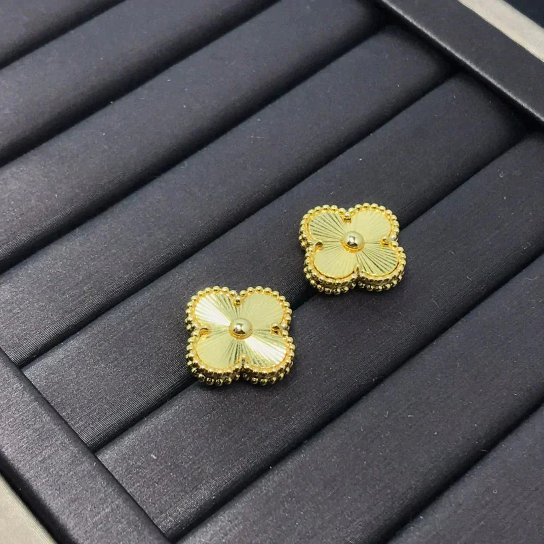 [LuckyStar]CLOVER MINI 9,5MM LASER OHRRINGE