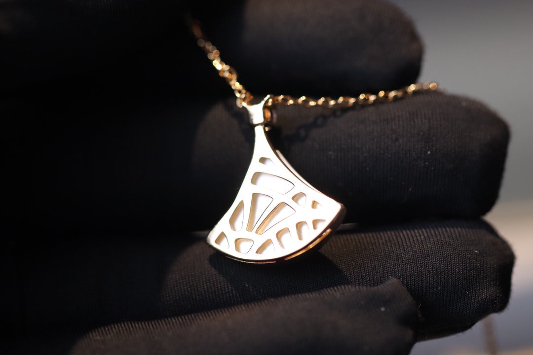 [LuckyStar]DREAM HALSKETTE WEISSES MOP ROSÉGOLD 1 DIAMANT