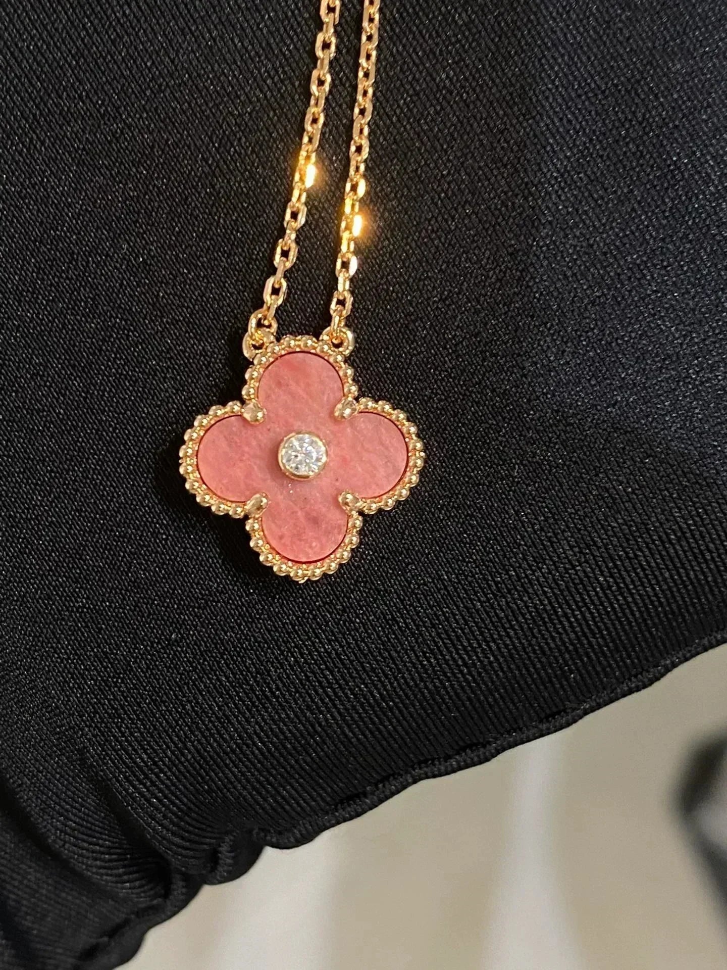 [LuckyStar]CLOVER 15MM DIAMANT-RHODONIT-HALSKETTE
