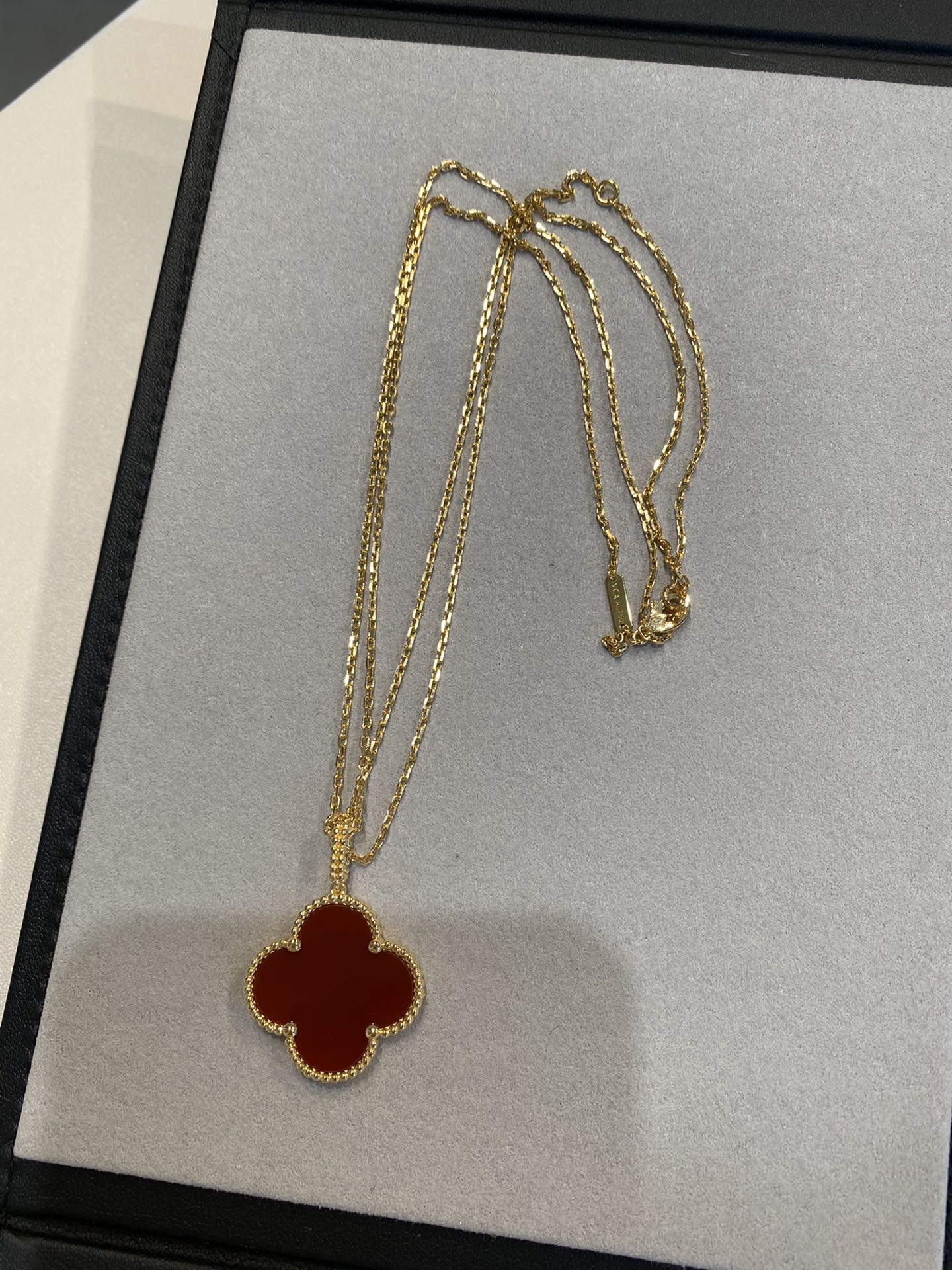 [LuckyStar]CLOVER 25MM HALSKETTE GOLD KARNEOL