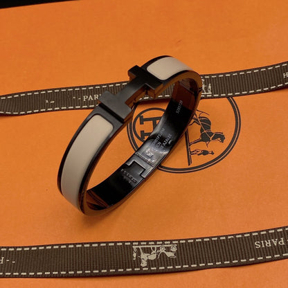 [LuckyStar]H-ARMBAND 12MM SCHWARZ BEIGE KERAMIK