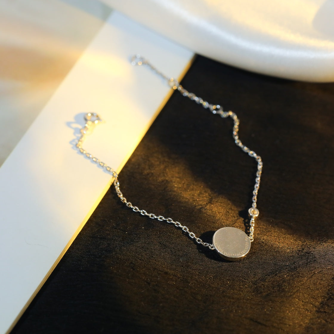 [LuckyStar]Silberarmband mit Sonnenmotiv, rosa Mops