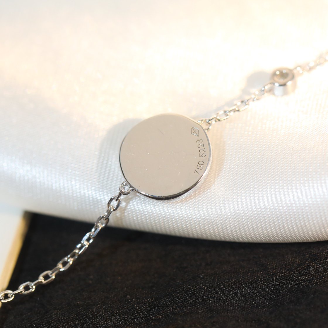 [LuckyStar]Silberarmband mit Sonnenmotiv, rosa Mops