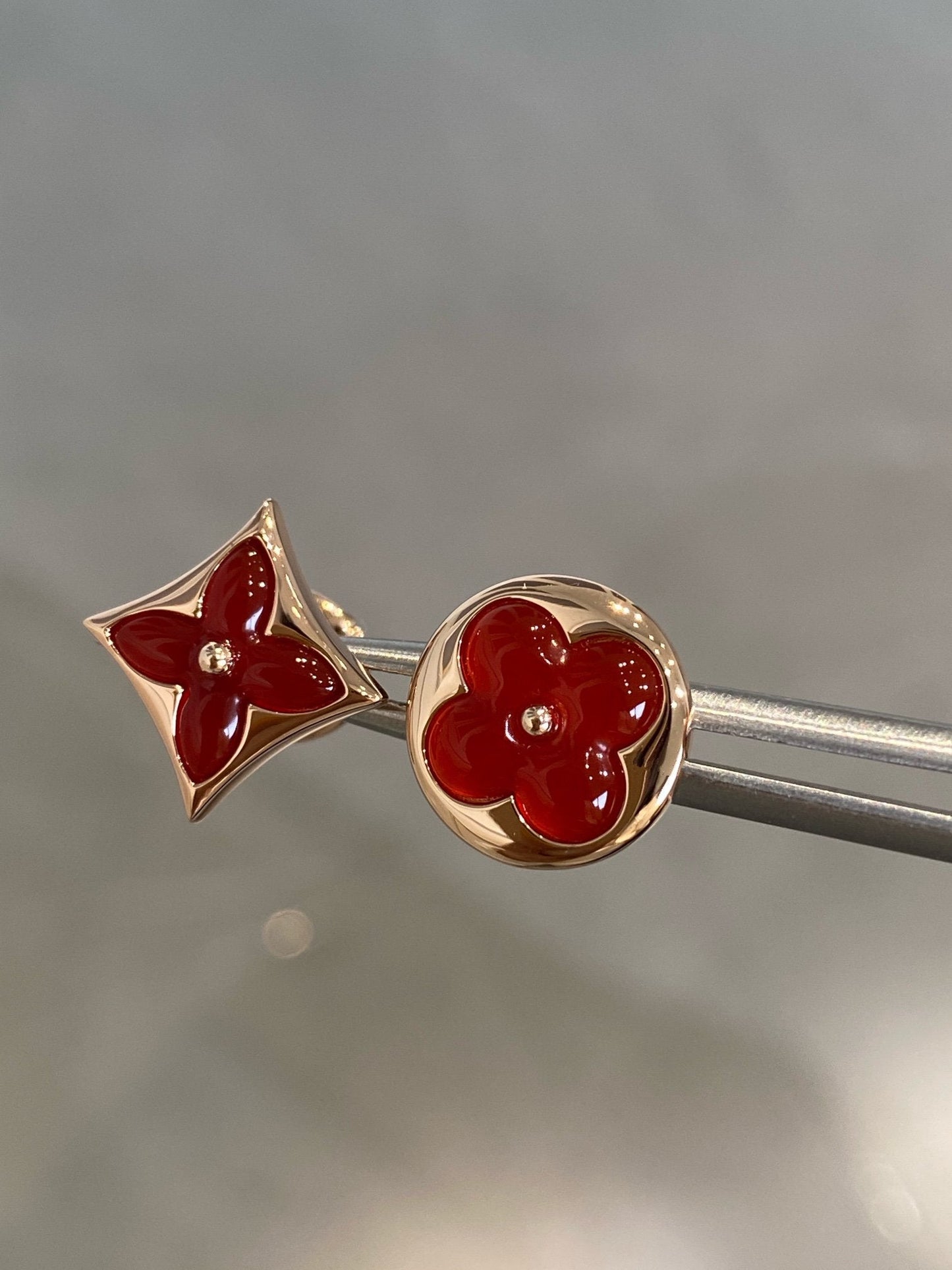 [LuckyStar]Ohrstecker mit Stern und Sonne, Roségold, Karneol