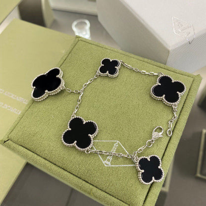 [LuckyStar]CLOVER 5 MOTIVE SIVLER ONYX ARMBAND
