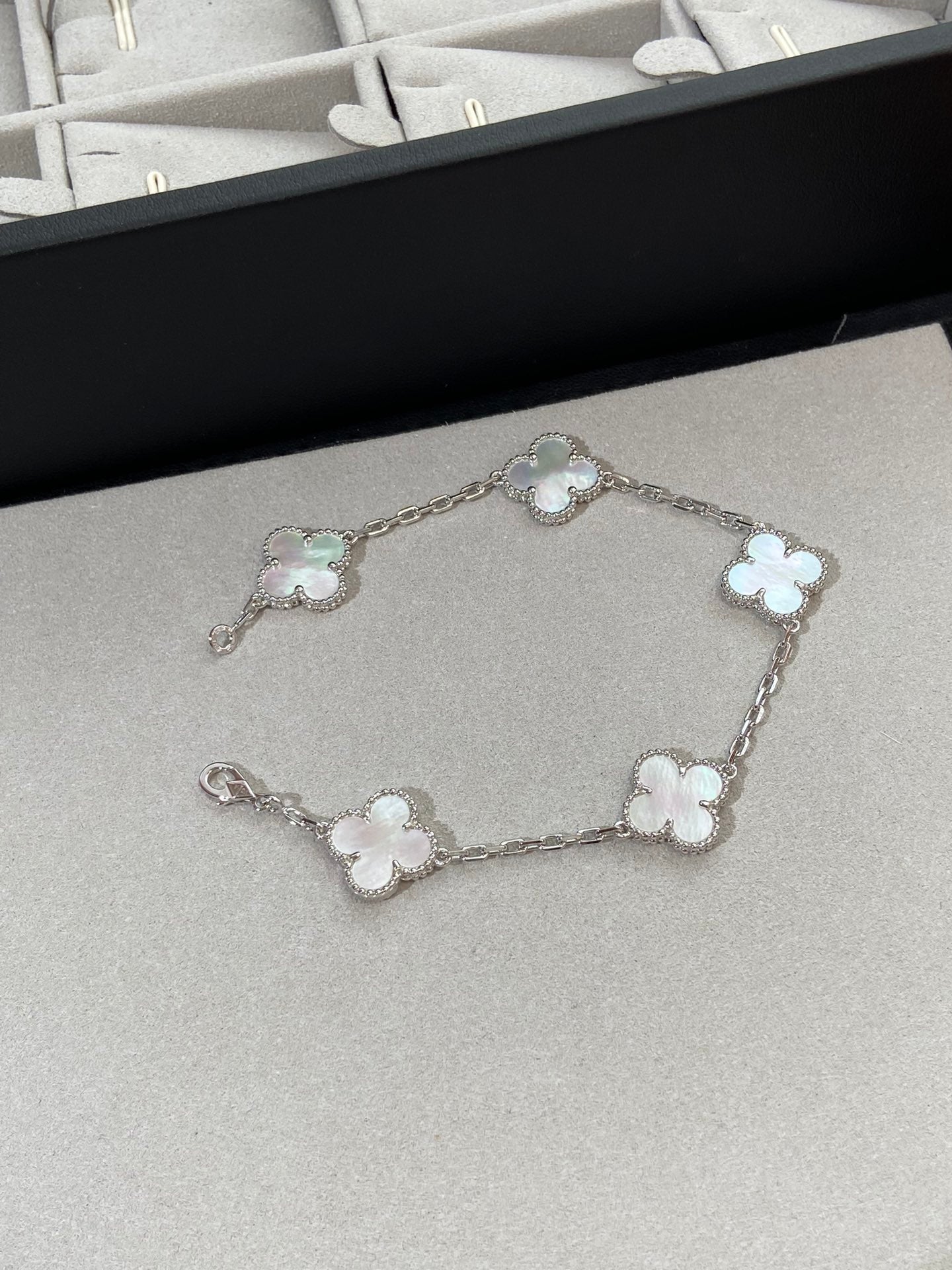 [LuckyStar]CLOVER SILBER MOP 5 MOTIV ARMBAND 