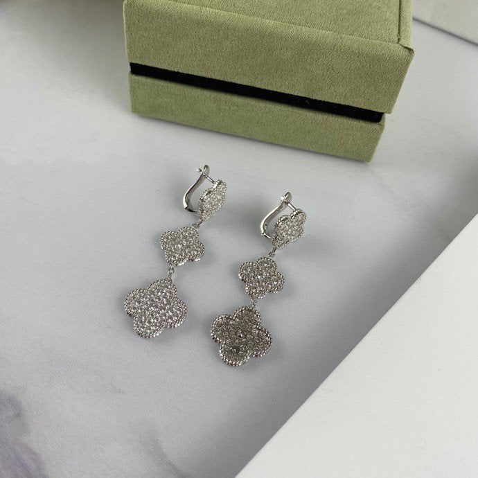 [LuckyStar]Ohrhänger aus Silber mit Kleeblatt-Motiv und Diamanten