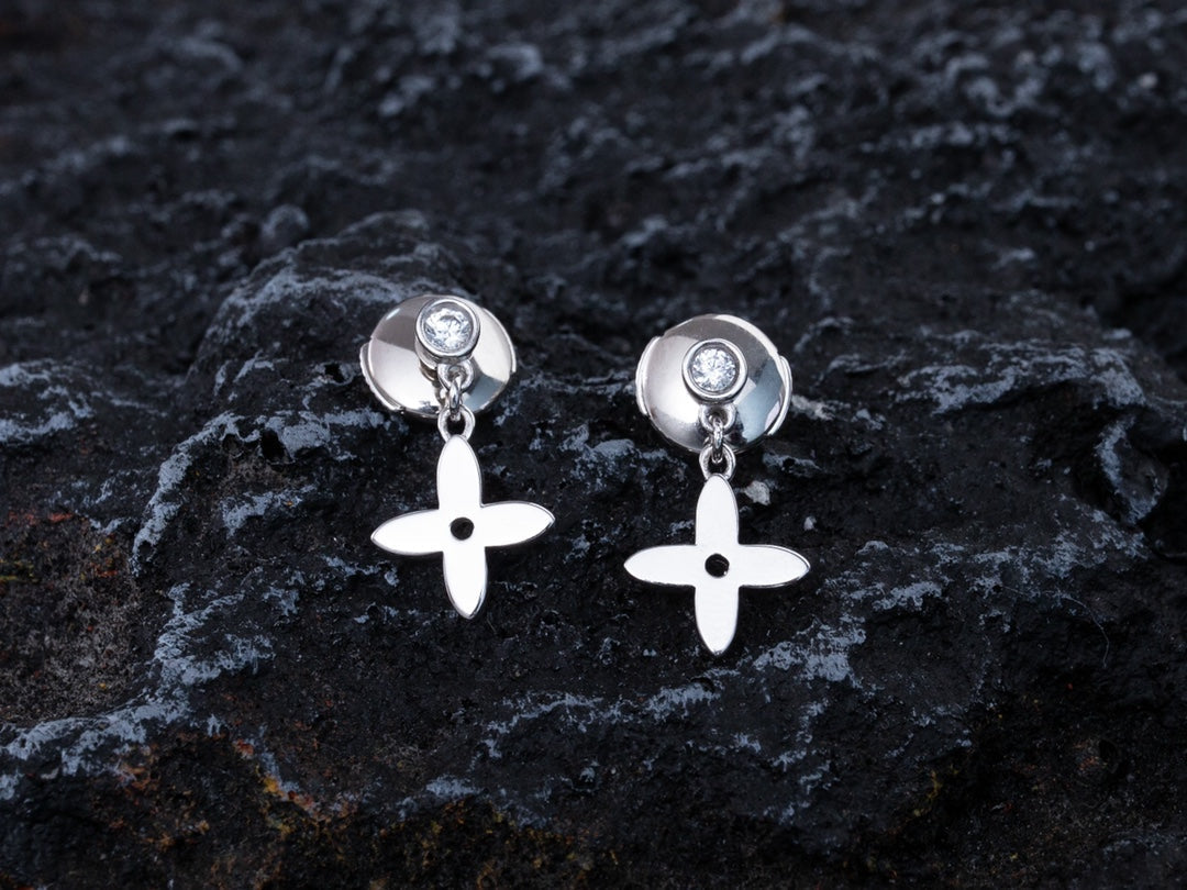 [LuckyStar]VIDYLLE SILBERNE MINI-OHRRINGE MIT DIAMANT