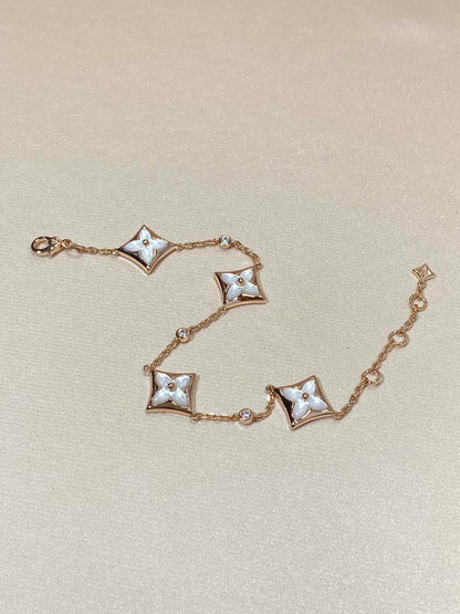 [LuckyStar]Armband aus Roségold mit Sternmotiv und 4 Perlmuttdiamanten