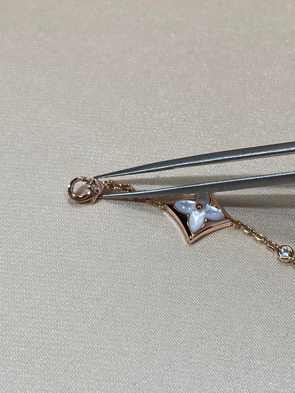 [LuckyStar]Armband aus Roségold mit Sternmotiv und 4 Perlmuttdiamanten