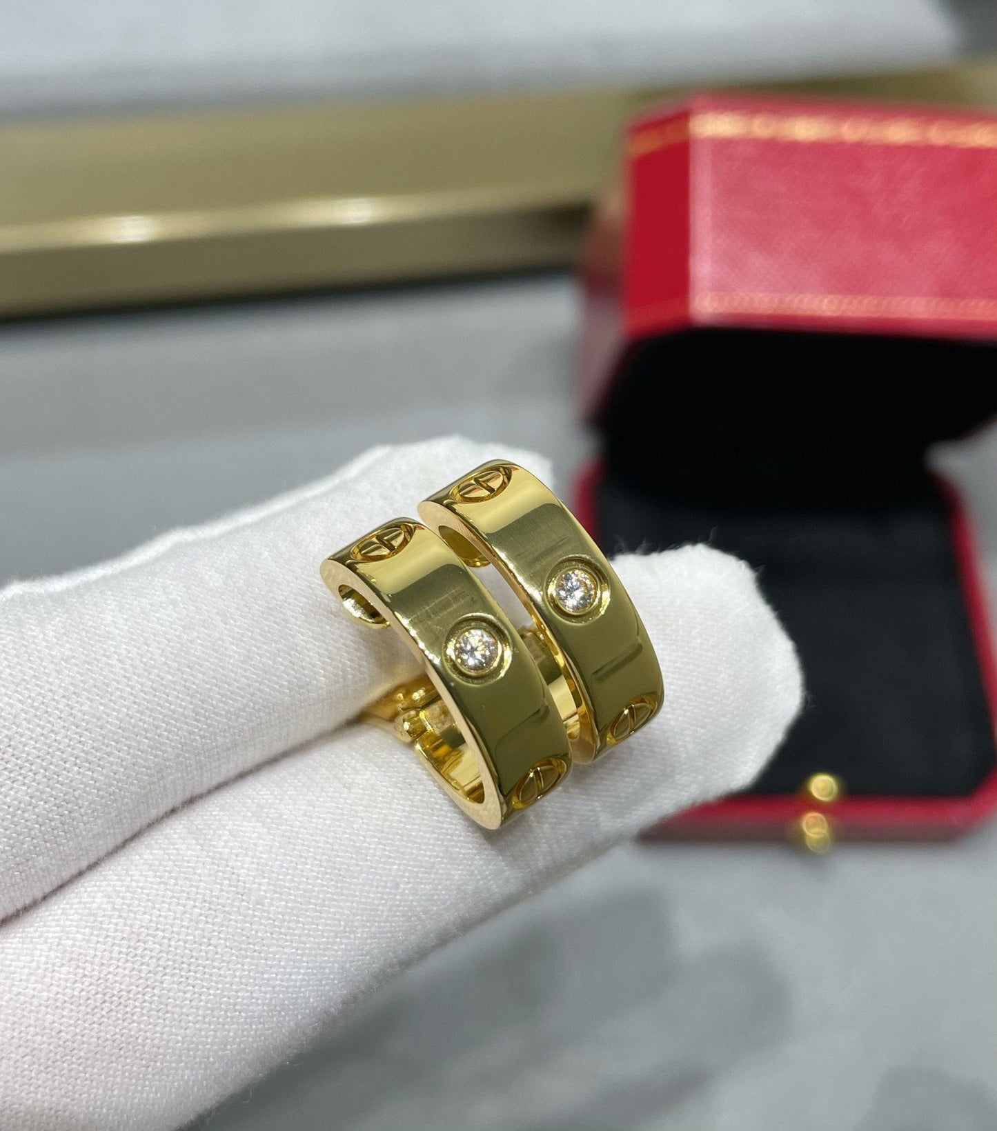 [LuckyStar] LOVE 5,5 MM 1 DIAMANT OHRRINGE