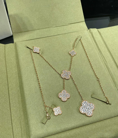 [LuckyStar]Halskette mit Kleeblatt-Motiv und Diamanten