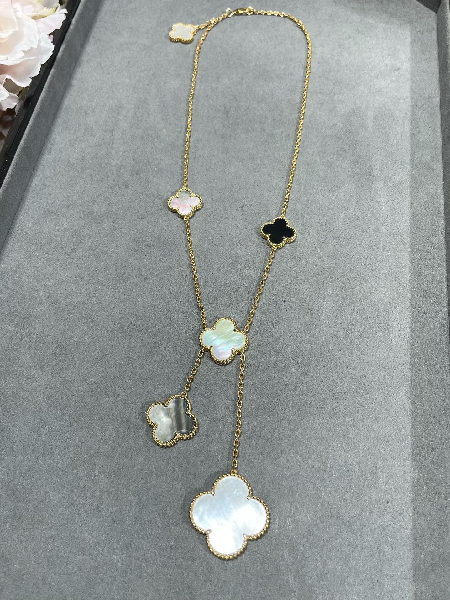 [LuckyStar]Klee 6 Motiv Mop Onyx Gold Halskette 