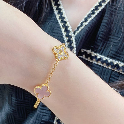 [LuckyStar] Armband aus rosa Kleeblatt-5-Motiv mit Diamanten