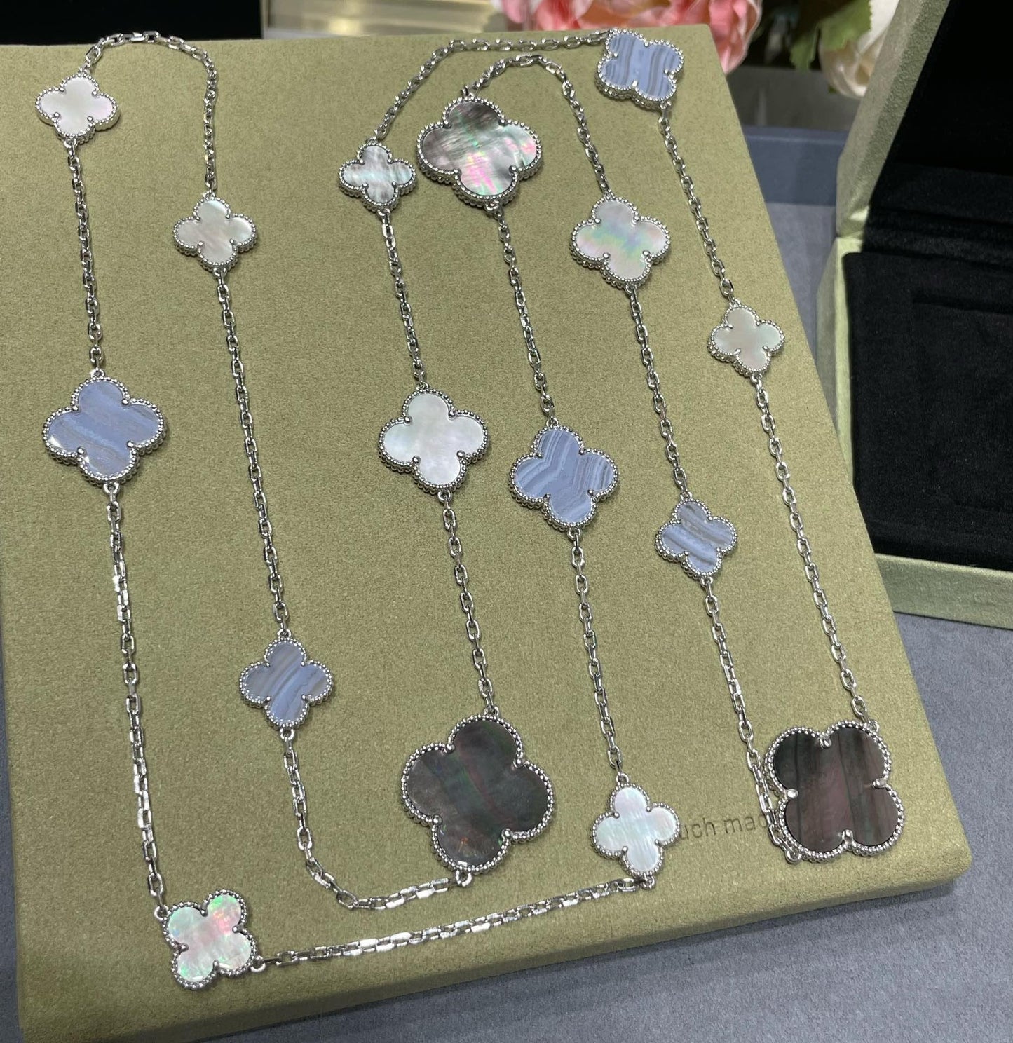 [LuckyStar]CLOVER 16 MOTIV CHALCEDON MOP SILBER HALSKETTE