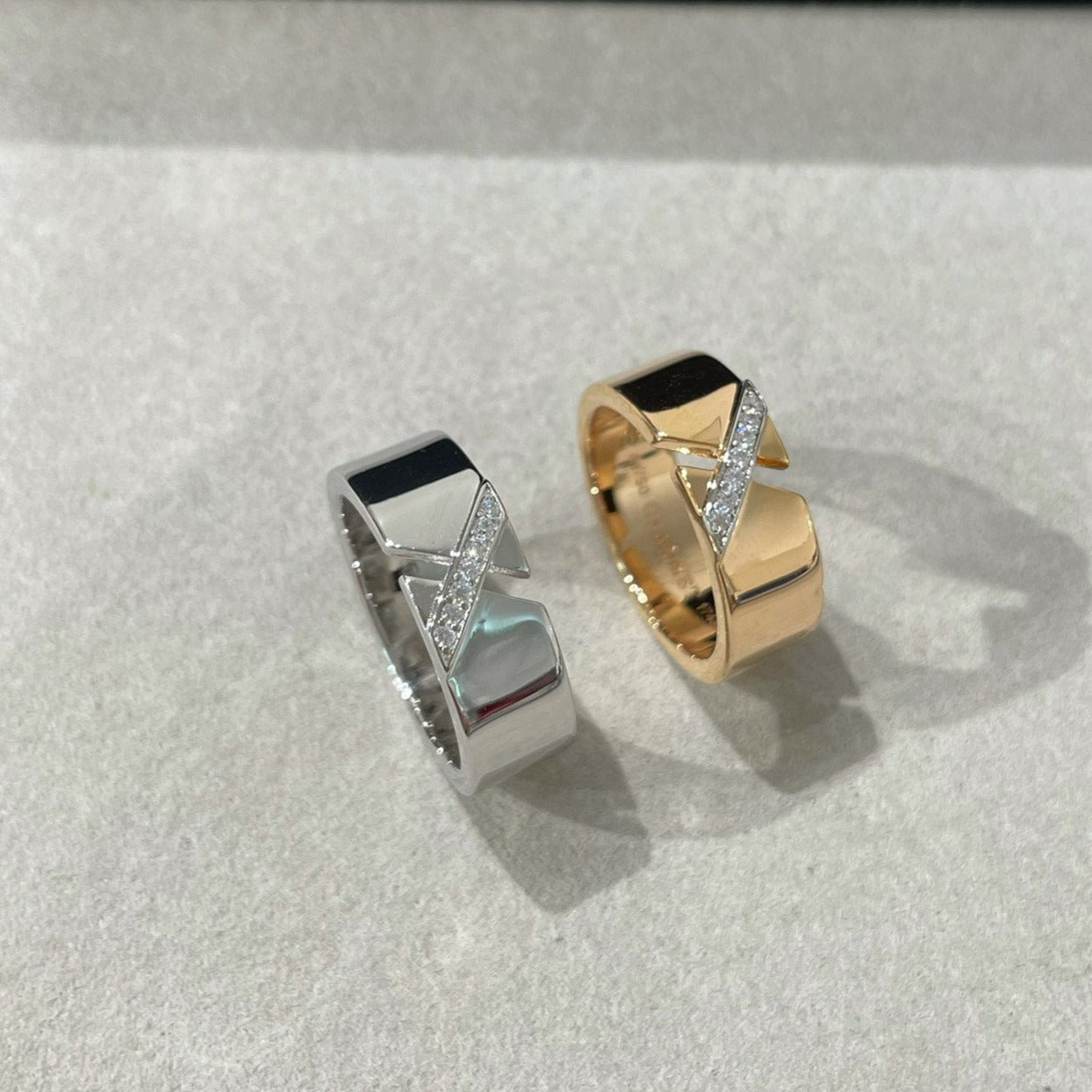 [LuckyStar]LIENS EVIDENCE DIAMOND RING