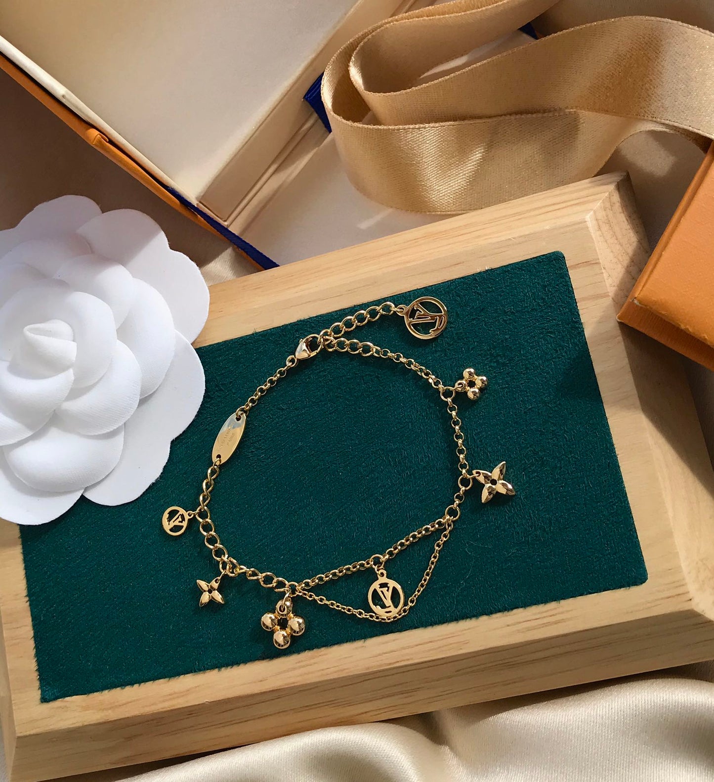 [LuckyStar] BLÜHENDES ROSA GOLD-MOP-ARMBAND