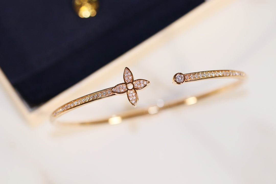 [LuckyStar]IDYLLE GOLD OFFENES ARMBAND MIT DIAMANTEN