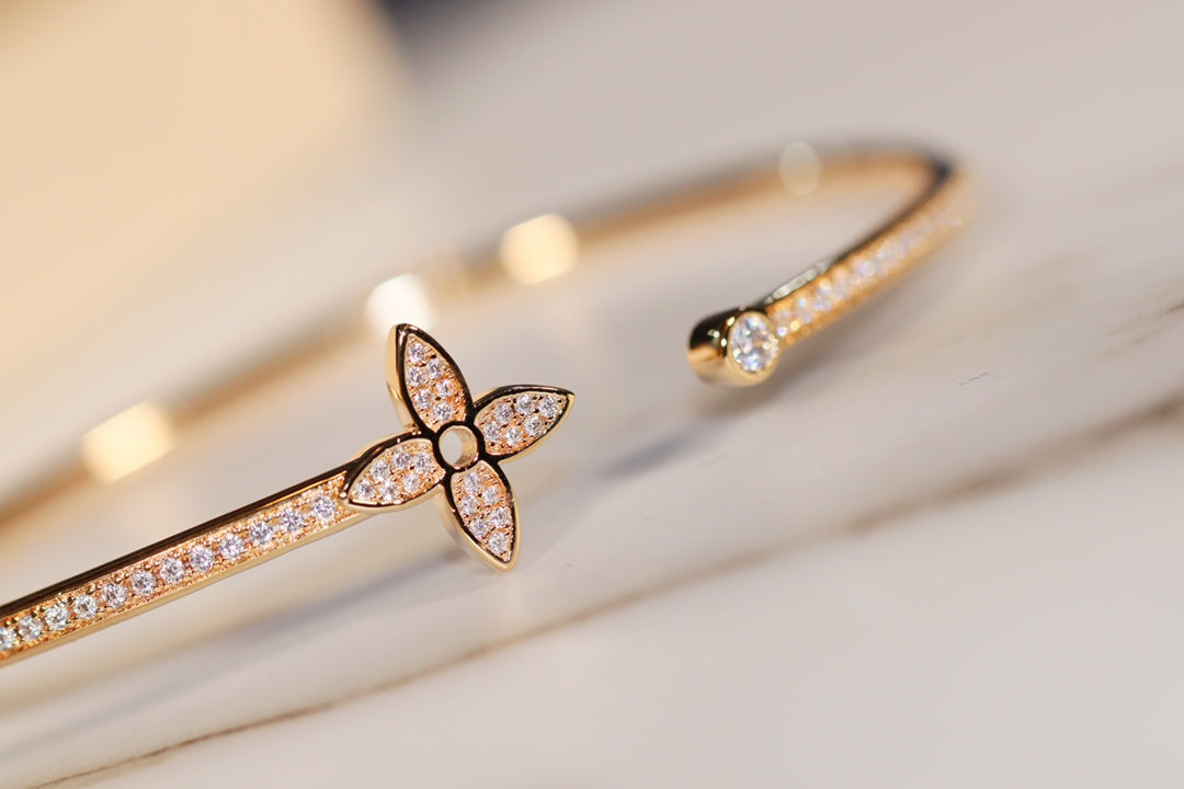 [LuckyStar]IDYLLE GOLD OFFENES ARMBAND MIT DIAMANTEN
