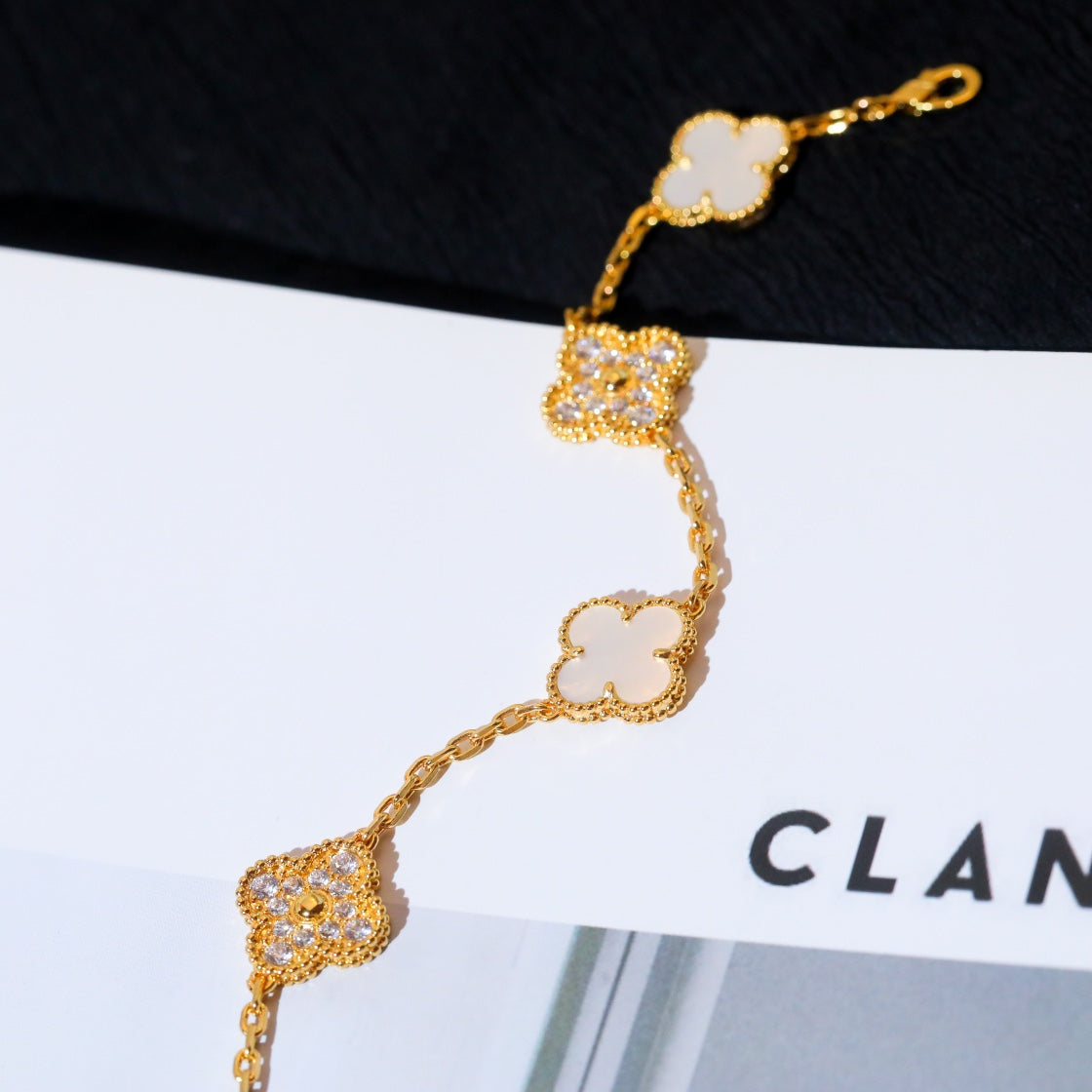 [LuckyStar]CLOVER ARMBAND 5 MOTIV WEISSER MOP DIAMANT 