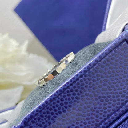 [LuckyStar] KLEINER RING MIT BIENENLIEBE