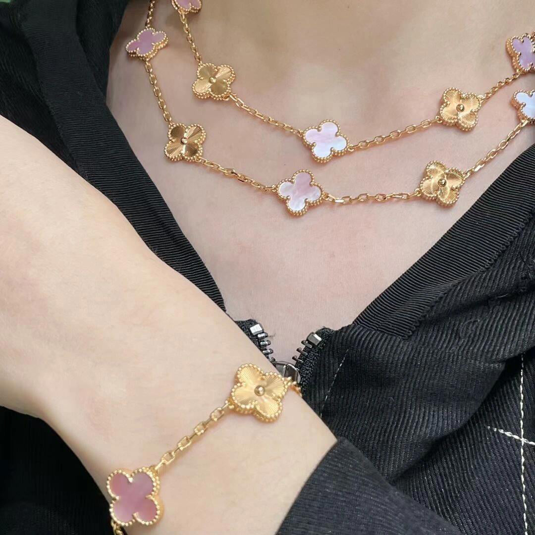 [LuckyStar]CLOVER 20 MOTIFS LASER PINK MOP NECKLACE