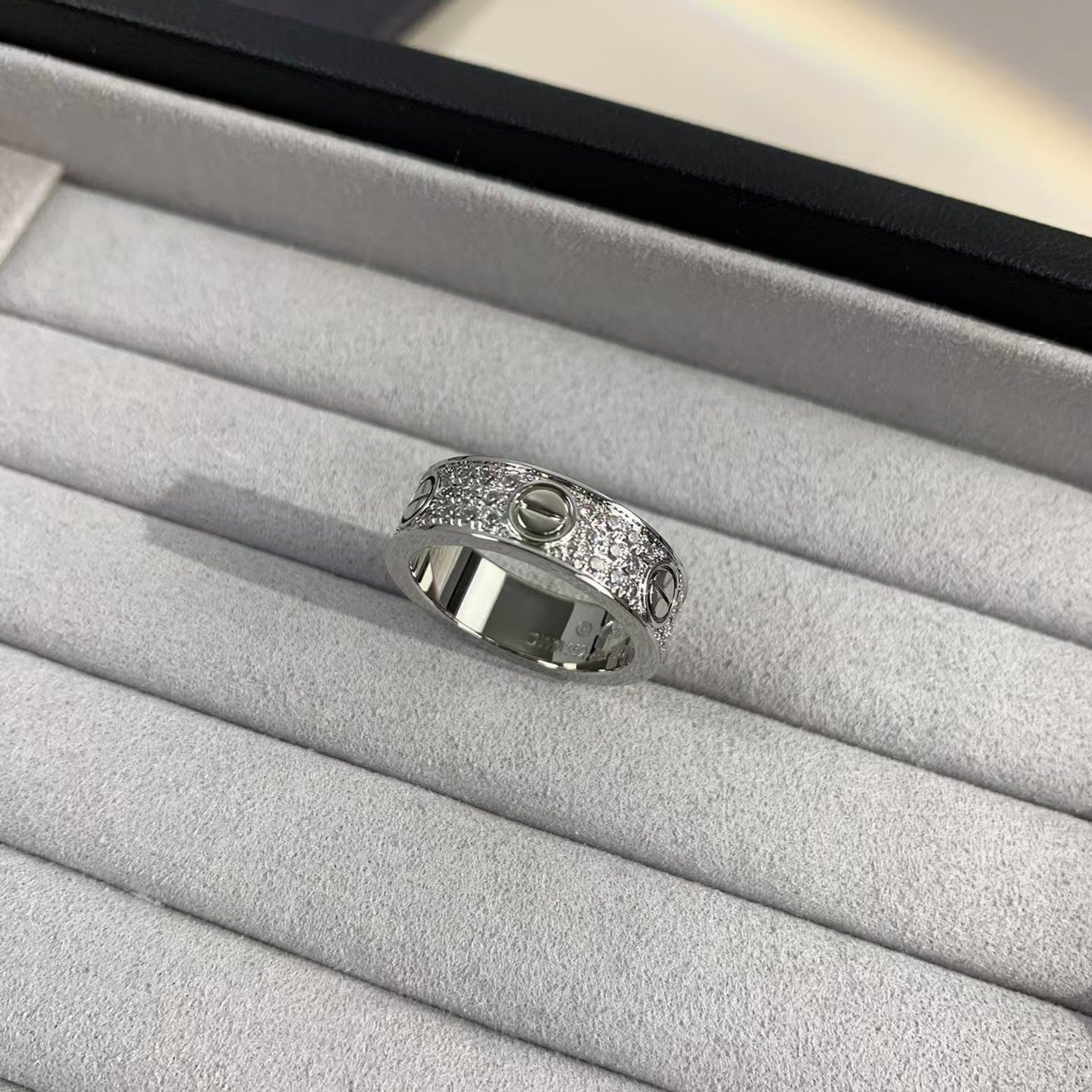 [LuckyStar]Liebesring 5,5 mm mit Diamanten besetzt