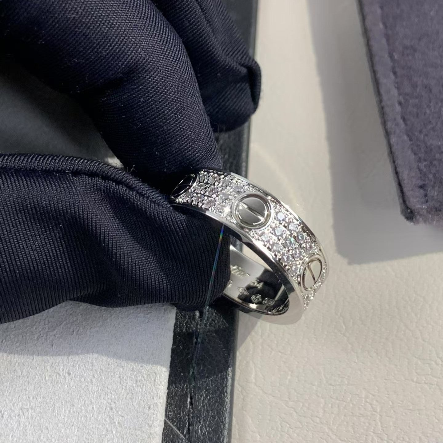 [LuckyStar]Liebesring 5,5 mm mit Diamanten besetzt