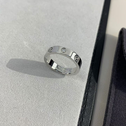 [LuckyStar]Liebesring 4mm 1 Diamant Silber