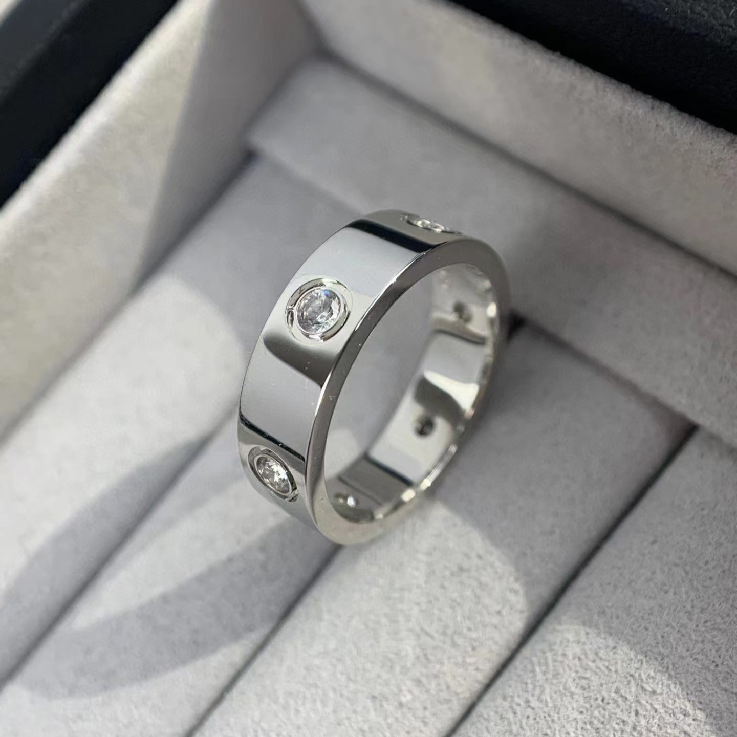 [LuckyStar]Liebesring 5,5 mm 6 Diamanten Silber
