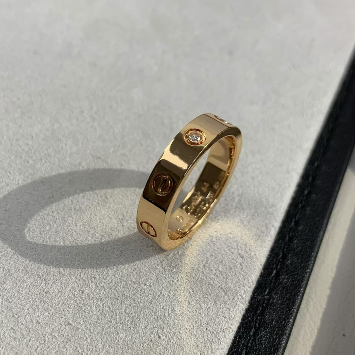 [LuckyStar]Liebesring 4mm 1 Diamant Roségold