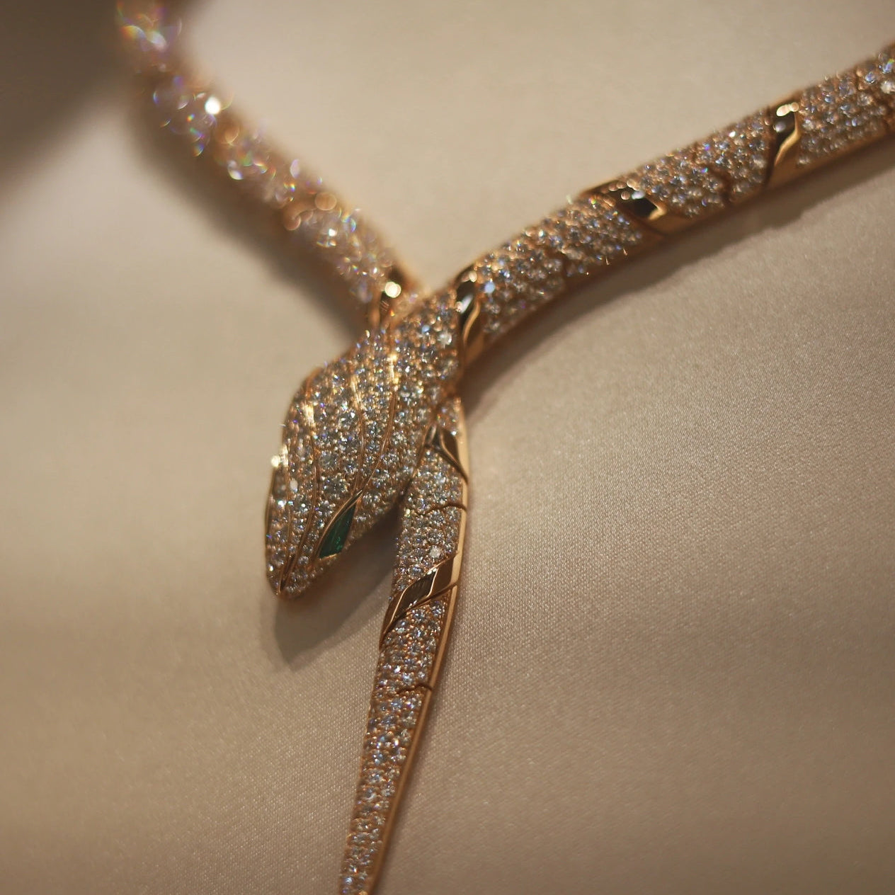 [LuckyStar]HAUTE COUTURE GOLD SERPENTI NECKLACE