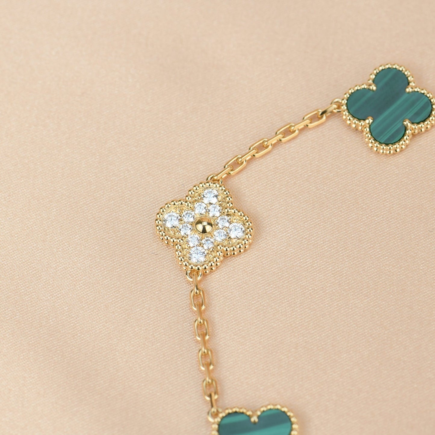 [LuckyStar] Armband mit Kleeblatt-5-Motiv, Malachit und Diamanten