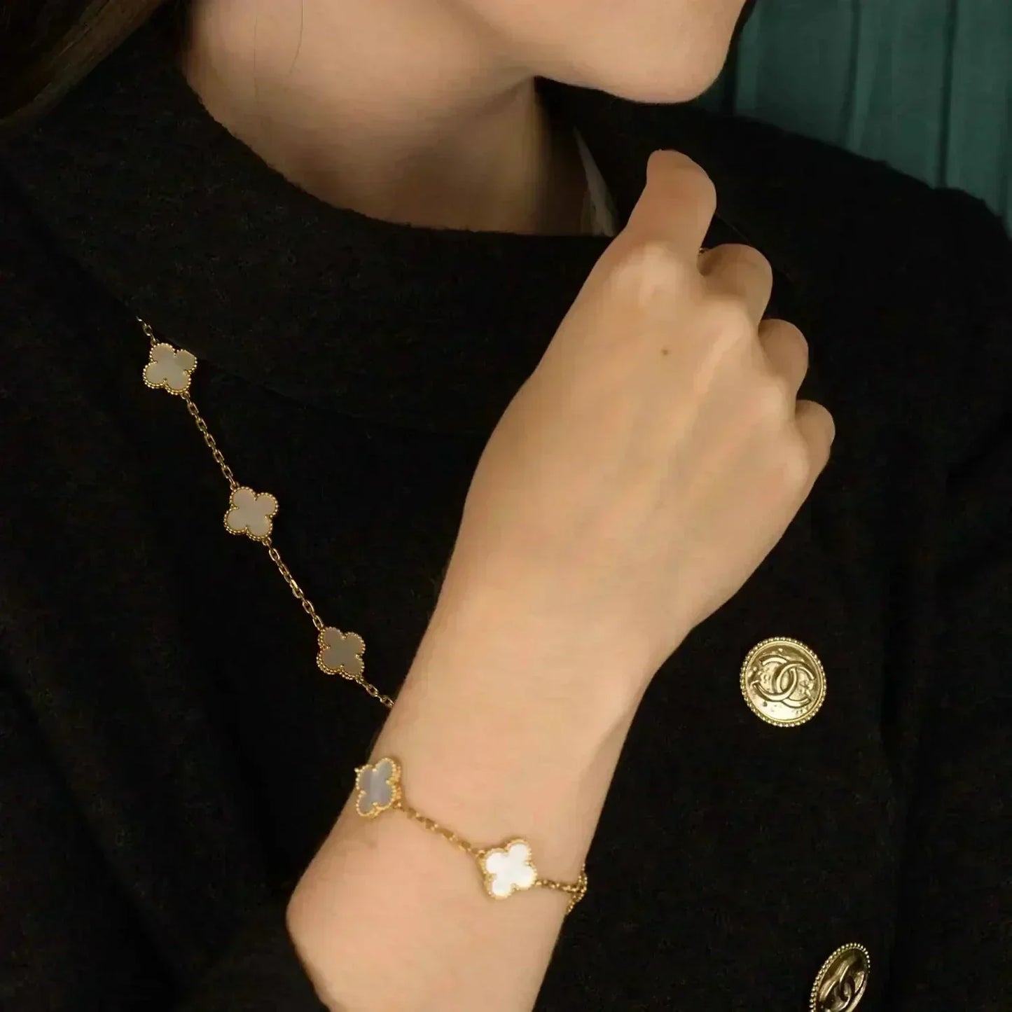 [LuckyStar]Armband mit Kleeblatt-Motiv „5“ in Weiß 