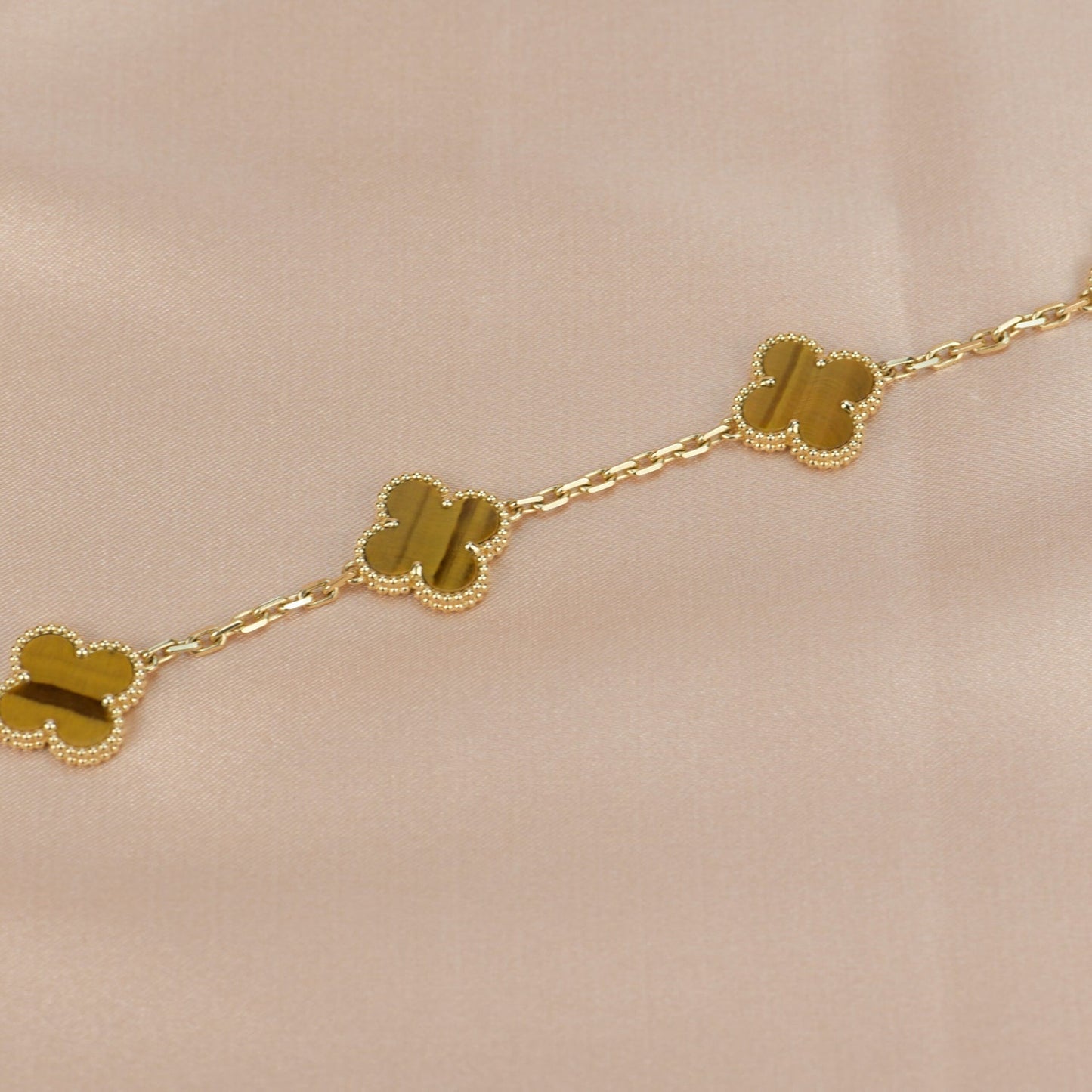 [LuckyStar]CLOVER 5 MOTIVE TIGERAUGE ARMBAND 