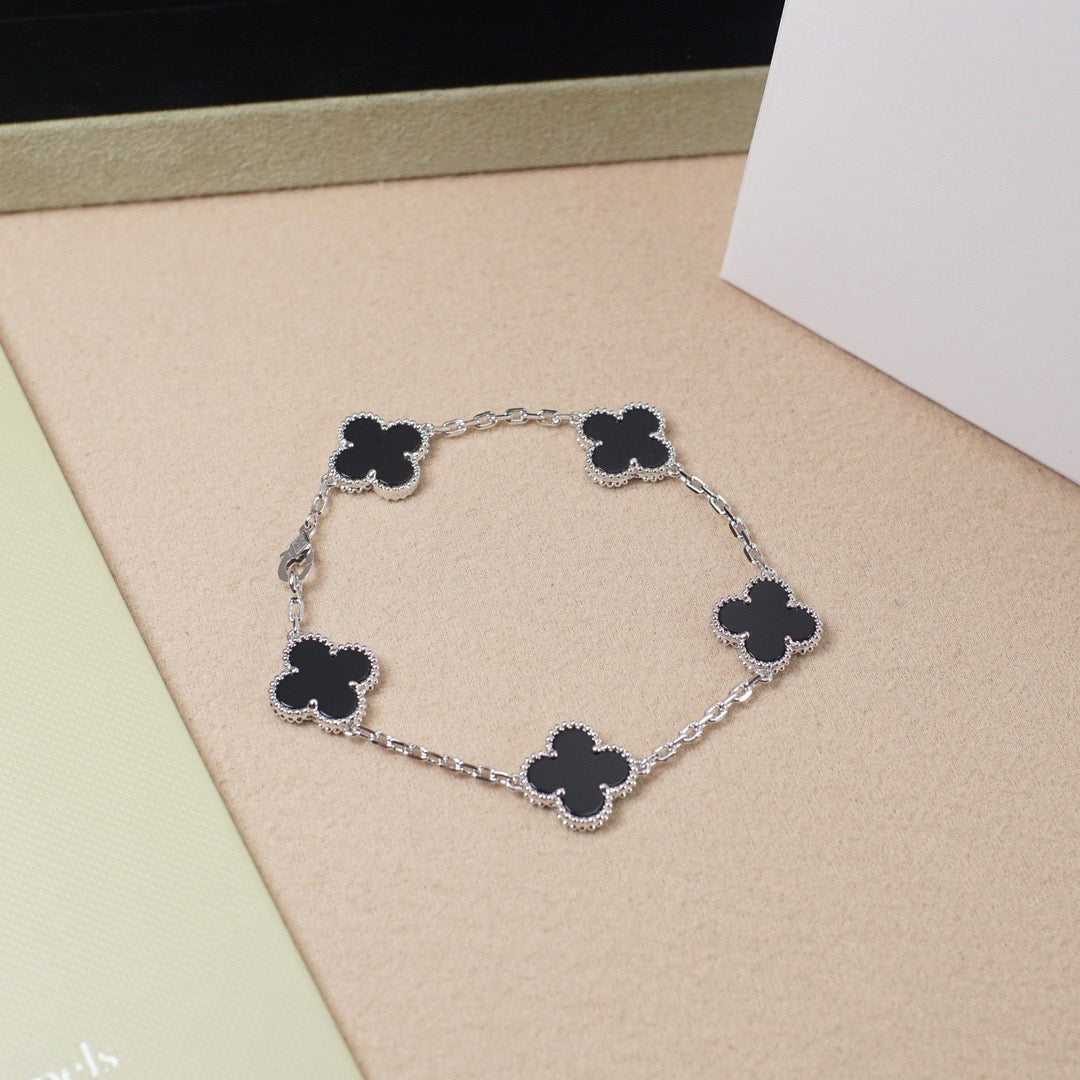[LuckyStar]CLOVER 5 MOTIV ONYXS ARMBAND SILBER 
