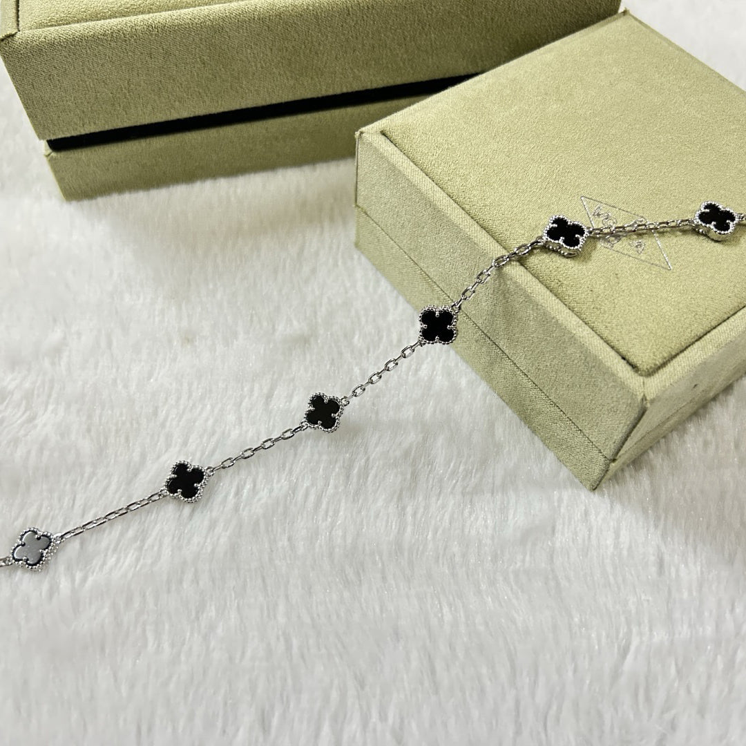 [LuckyStar]CLOVER 6 MOTIF  ONYXS BRACELET