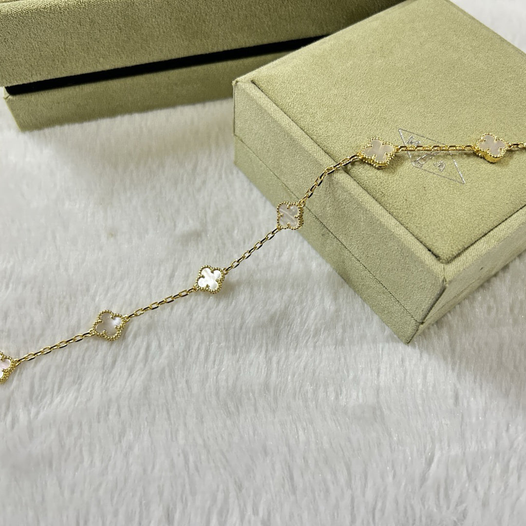 [LuckyStar]CLOVER 6 MOTIF WHITE MOP BRACELET