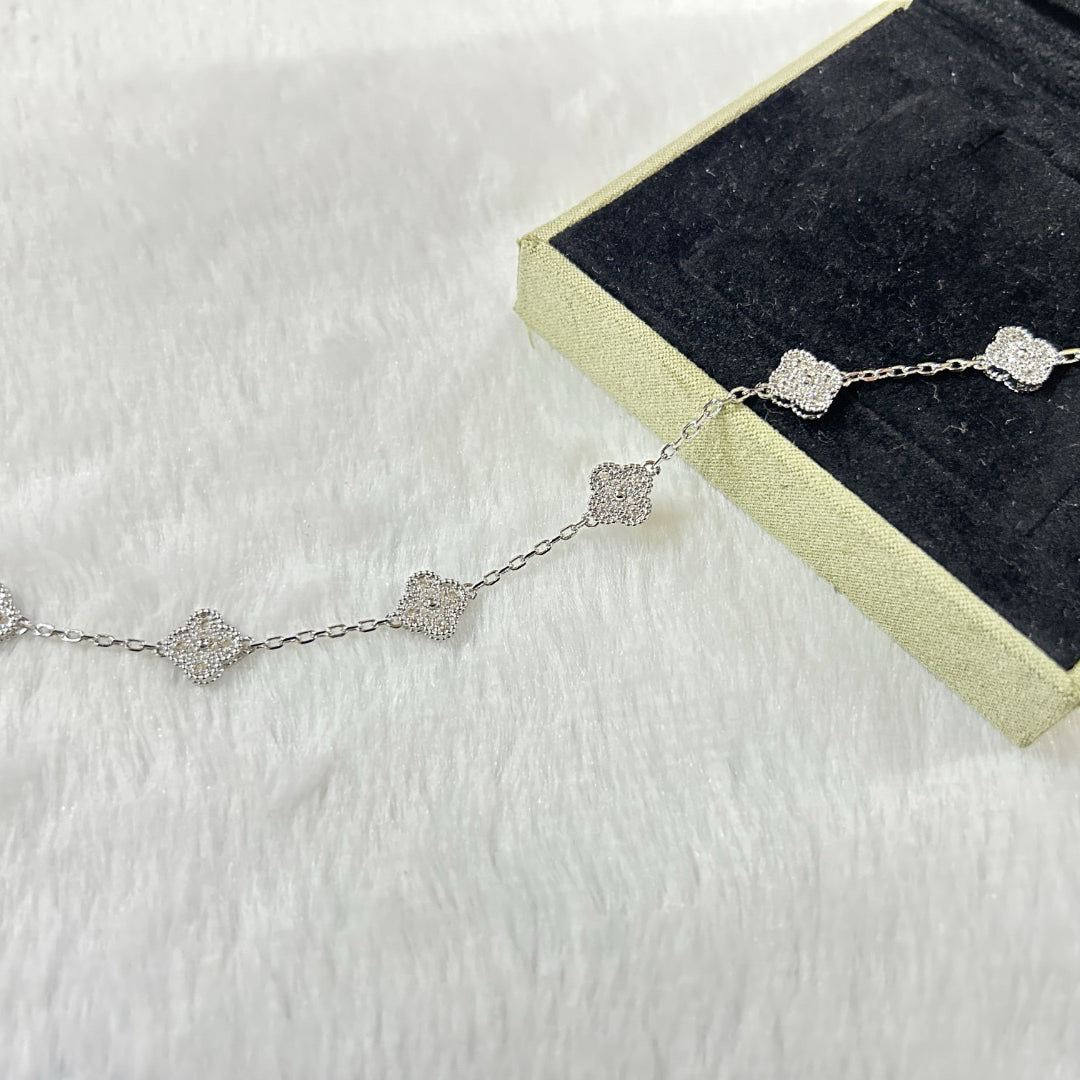 [LuckyStar]CLOVER 6 MOTIF DIAMOND BRACELET