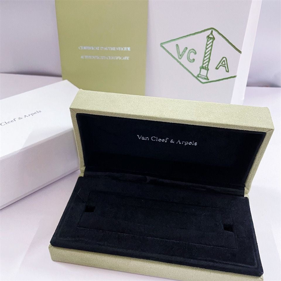 [LuckyStar]VA Kleeblatt Armband Halskette Ring Box Geschenktüte