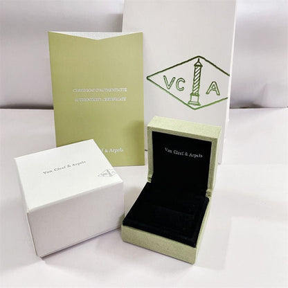 [LuckyStar]VA Kleeblatt Armband Halskette Ring Box Geschenktüte