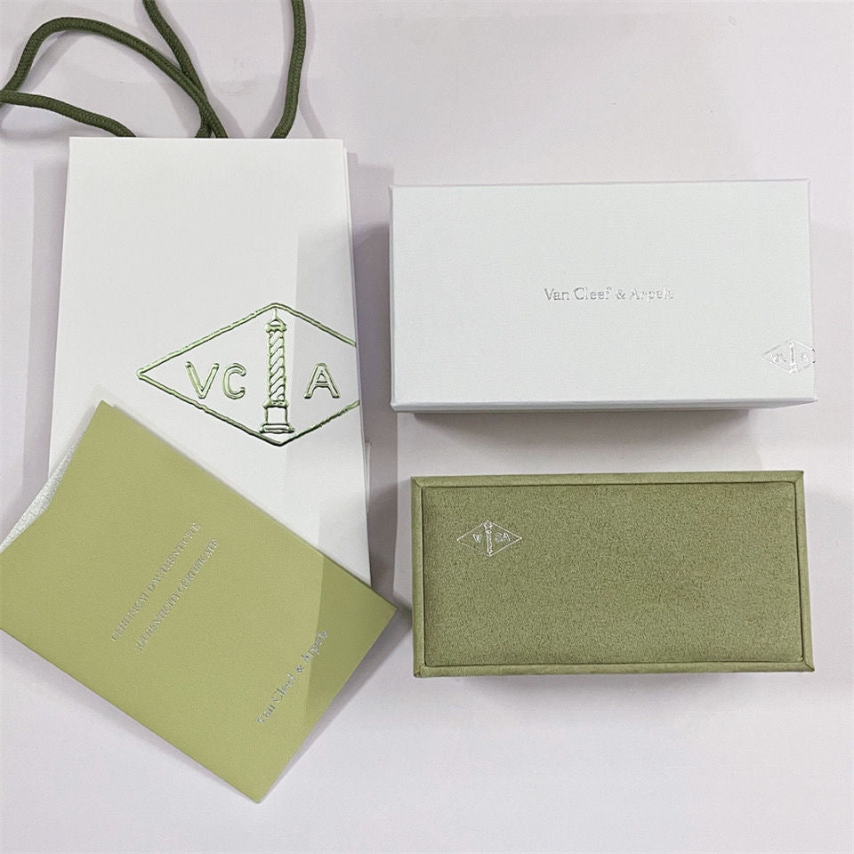 [LuckyStar]VA Kleeblatt Armband Halskette Ring Box Geschenktüte