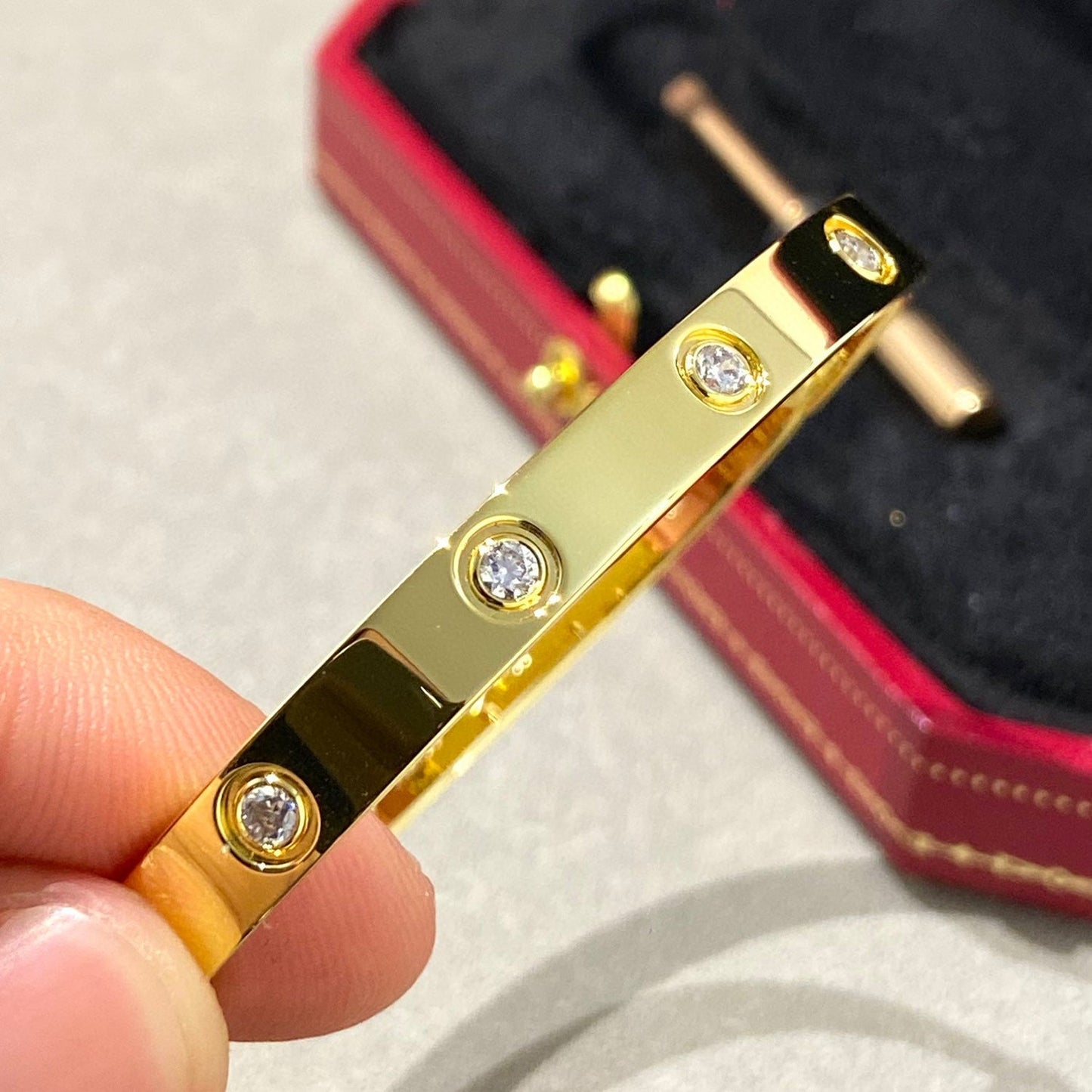 [LuckyStar]Liebesarmband 6,1 mm 10 Diamanten
