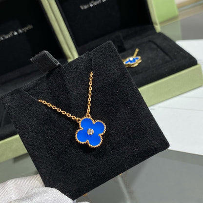 [LuckyStar]CLOVER 15MM DIAMANT UND BLAUER ACHAT HALSKETTE