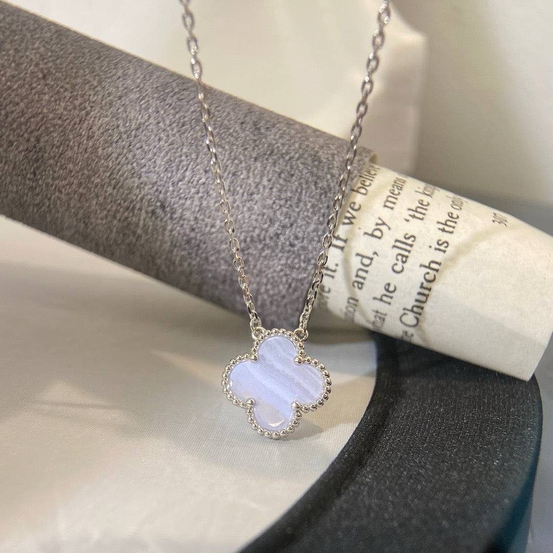[LuckyStar]CLOVER 15MM BLAUER CHALCEDON HALSKETTE SILBER