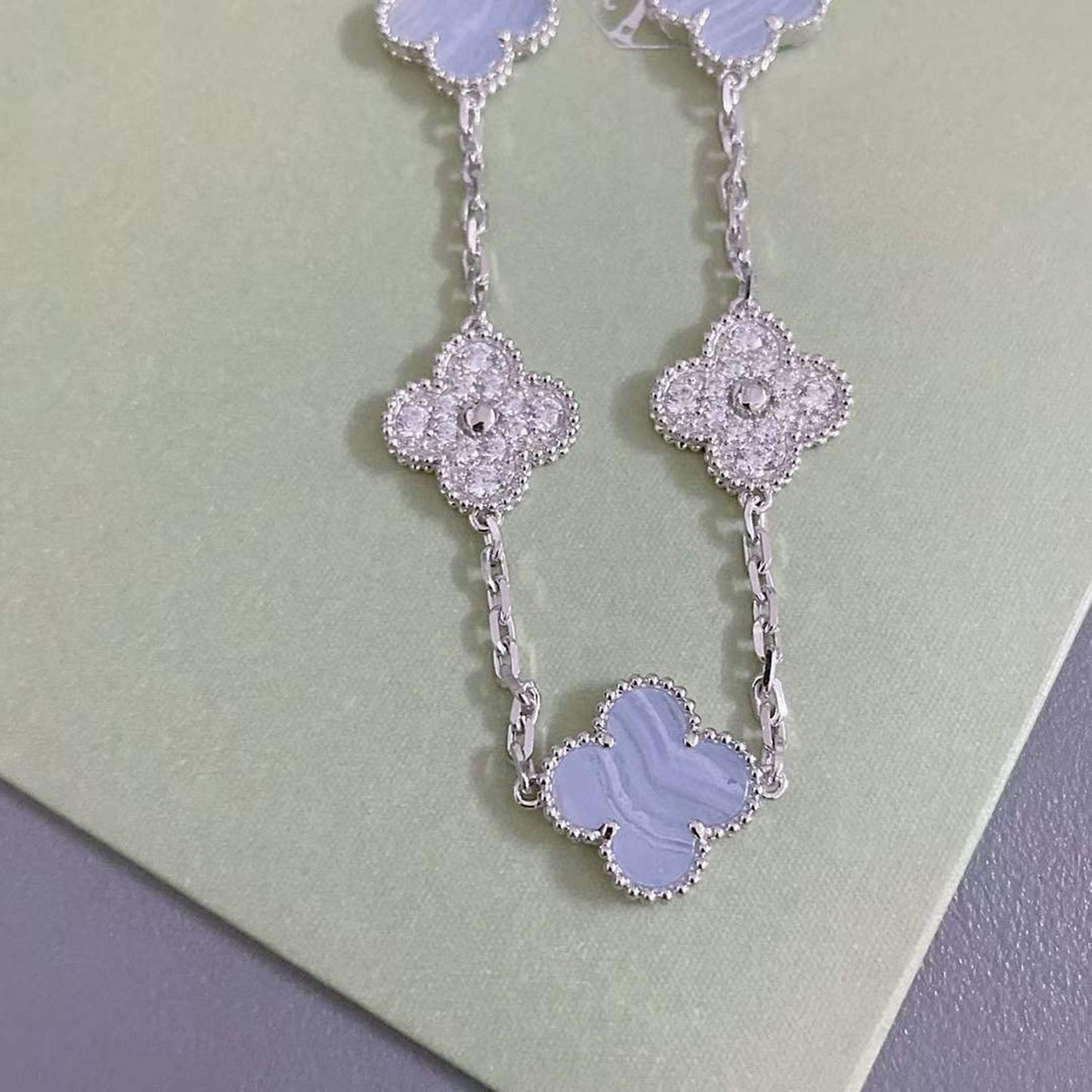 [LuckyStar]CLOVER 5 MOTIV DIAMANT LILA CHALCEDON ARMBAND SILBER 